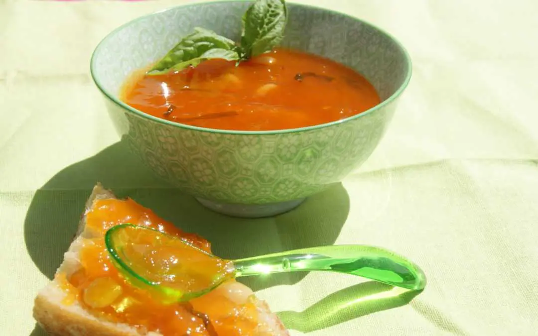 Confiture d’abricots au basilic