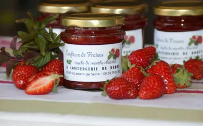 Confiture de FRAISES, touche de MENTHE chocolat